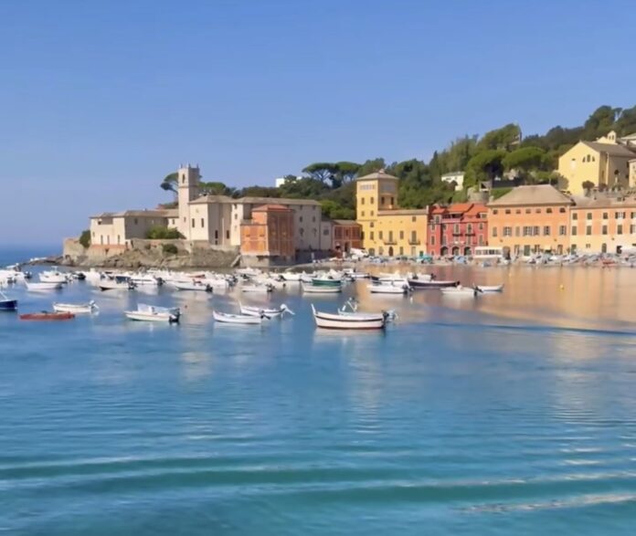 Spiaggia di Sestri Levante interessata dalle future gare per le concessioni balneari