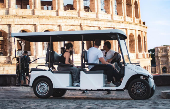 Golf car elettrica per tour turistici nel centro storico di Roma